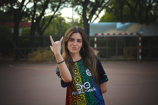 PRIMERA CAMISETA FURBOLLERAS ARCOIRIS ANDALUGUEEKS