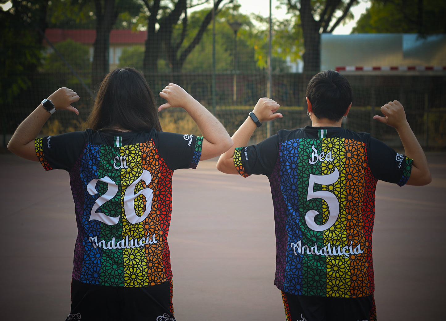 PRIMERA CAMISETA FURBOLLERAS ARCOIRIS ANDALUGUEEKS